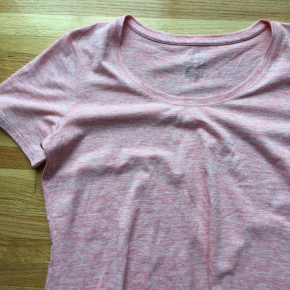 Nike Dri Fit Contour Training Top, NWOT - Picture 2 of 4